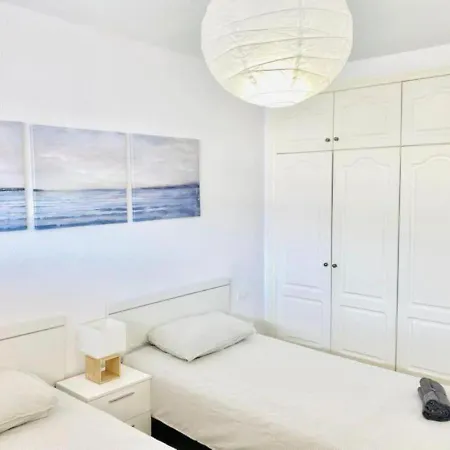 Апартаменты Enjoy Sunsets At Fully Equipped 2br Oceanside View By Aqua Vista Tenerife Адехе