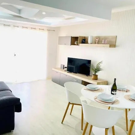 Enjoy Sunsets At Fully Equipped 2br Oceanside View By Aqua Vista Tenerife Апартаменты